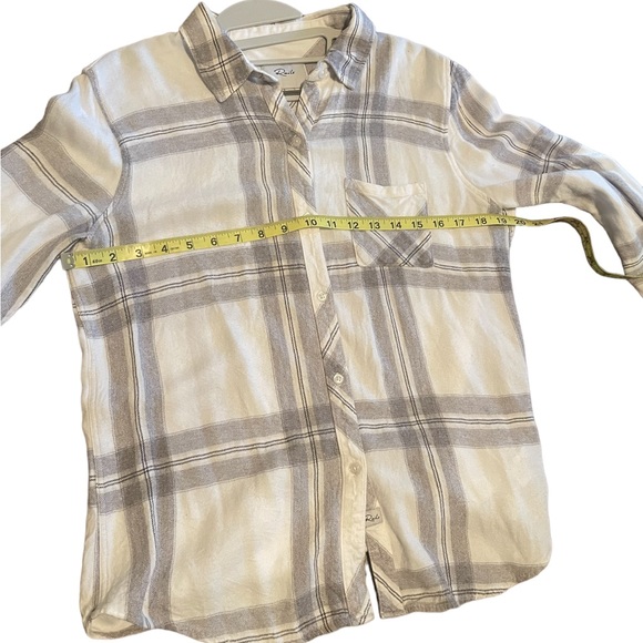 Rails Button down woman’s shirt size‎ Medium - Picture 11 of 12